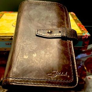 Saddleback big leather wallet in Dark Coffee Brown.